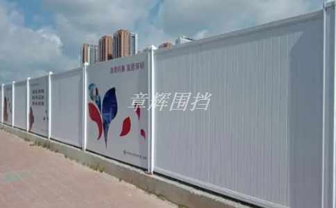 簡易圍擋如何保證行人和車輛安全？