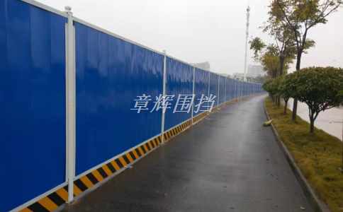 簡易圍擋在馬拉松等體育比賽中的應用有哪些特點?(簡易圍擋在體育賽事中的使用場景) 簡易圍擋在馬拉松等體育比賽中的應用有哪些特點?(簡易圍擋在體育賽事中的使用場景)