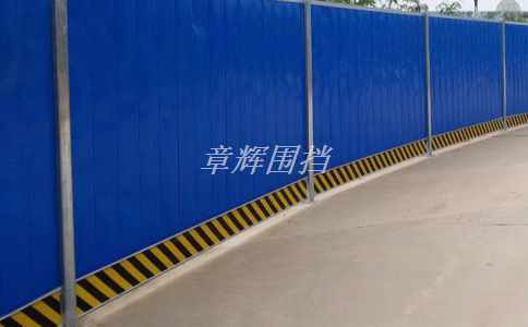 簡易圍擋在公共活動現場中的顏色和樣式應該如何配置？（公共活動現場中簡易圍擋的色彩搭配技巧）